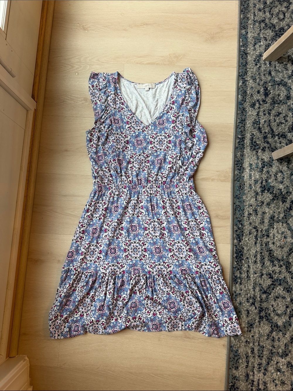 Loft Floral Print V-Neck Sleeveless Dress in Blue and Pink